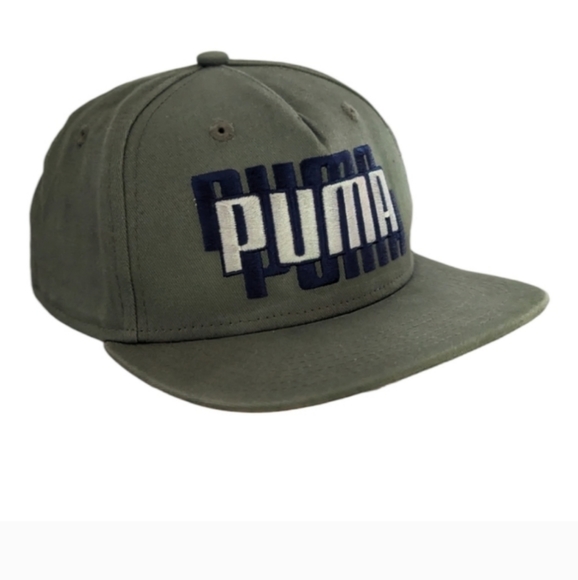 Puma snap back not an adult sized hat it will fit a child. - Picture 1 of 2